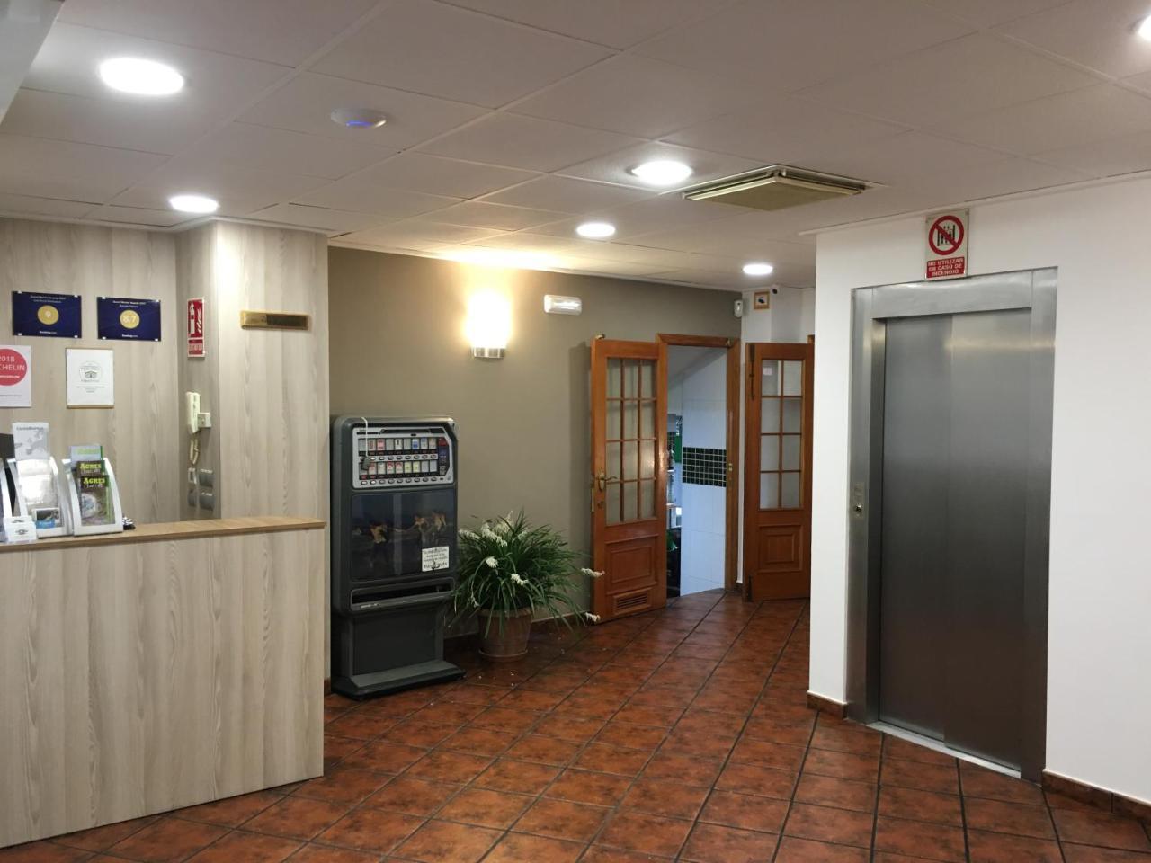 Pension Mariola Agres Buitenkant foto
